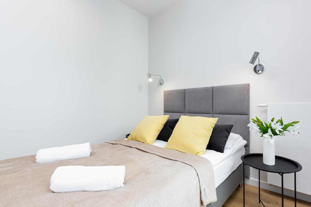 Apartments Browary Warszawskie By Noclegi Renters วอร์ซอ ภายนอก รูปภาพ